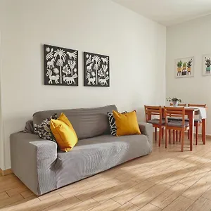 https://la-dolce-vita-citt-studi.italymilanhotels.net
